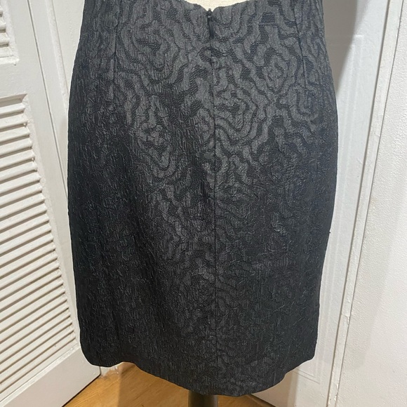 ASO SERENA VAN DER WOODSEN STRAPLESS BLACK BROCADE DRESS - Medium - Picture 11 of 13